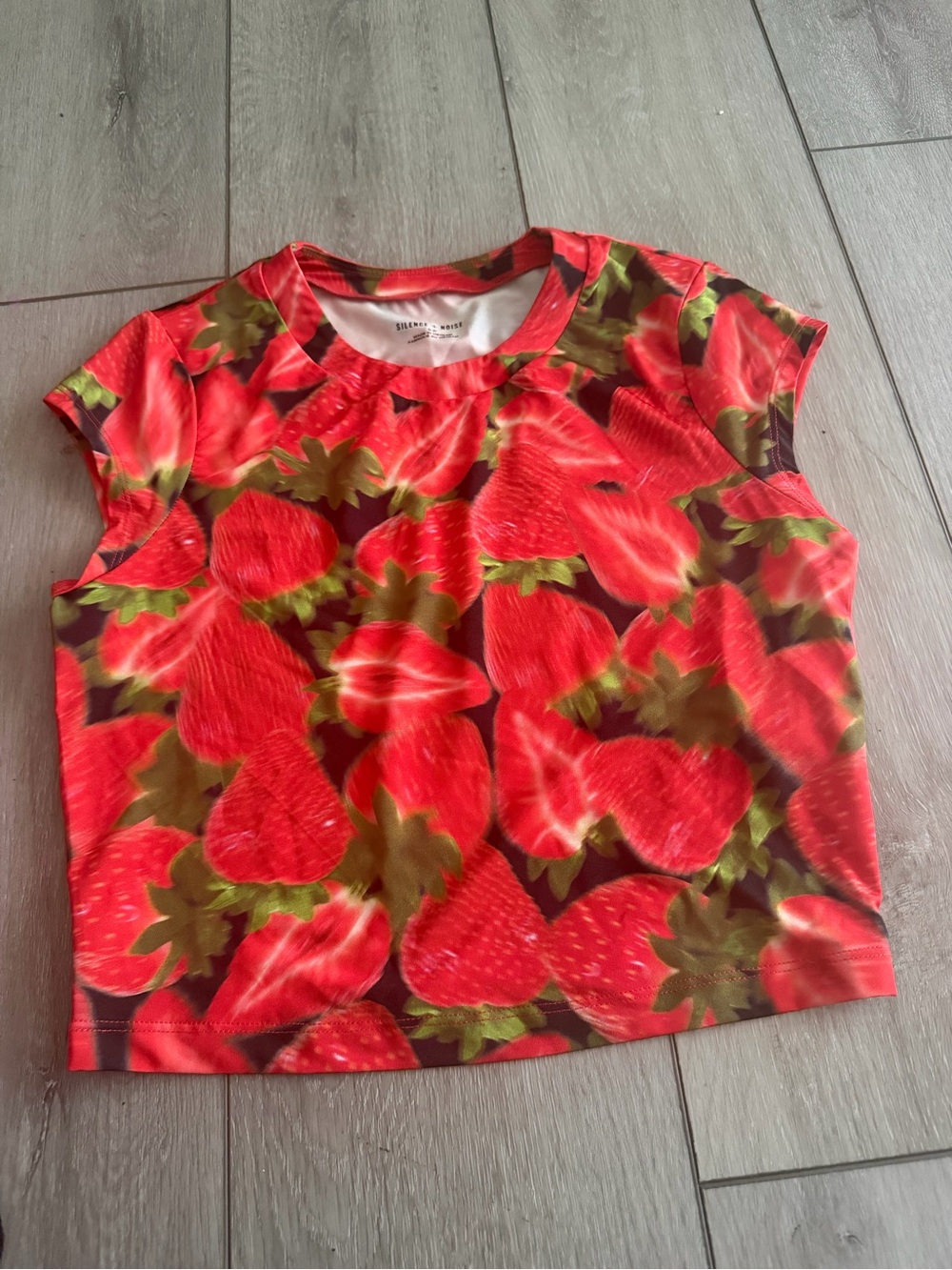 Strawberry Print Short Sleeve Top - Red